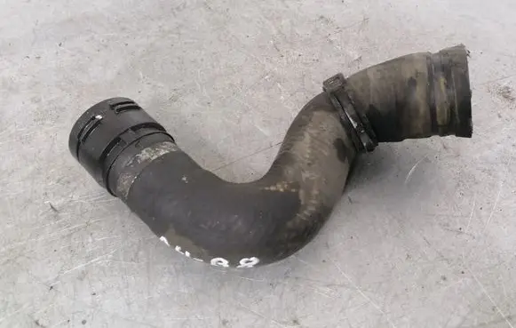 Audi A4 S4 B8 8K Engine coolant pipe/hose 8K0121101P