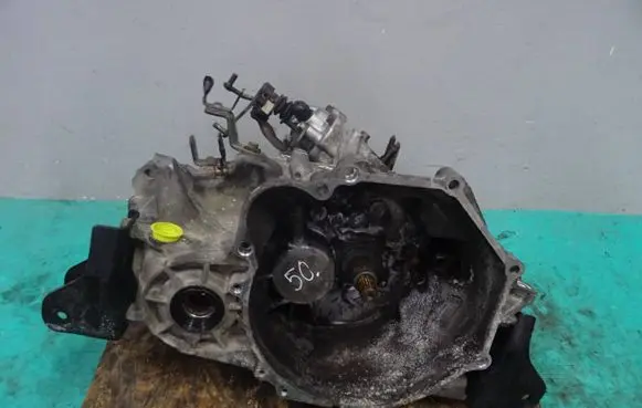 Mitsubishi Colt Manual 5 speed gearbox F5M411F8A1