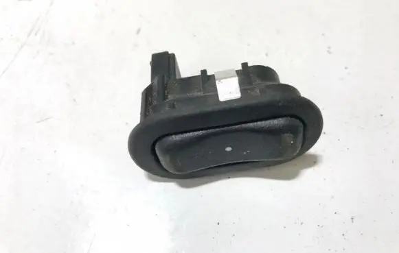 Opel Zafira A Electric window control switch 13363100 90561388