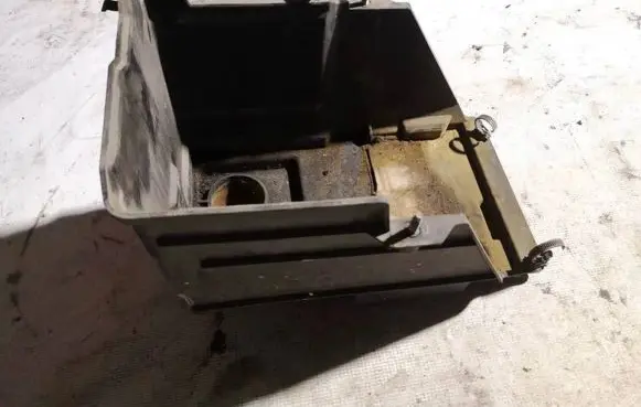 Mazda 3 I Battery box tray cc3056040