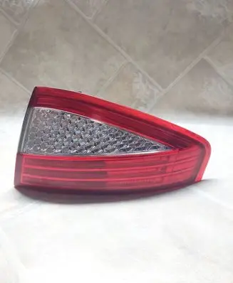 Ford Mondeo MK IV Rear/tail lights 7s7113404a
