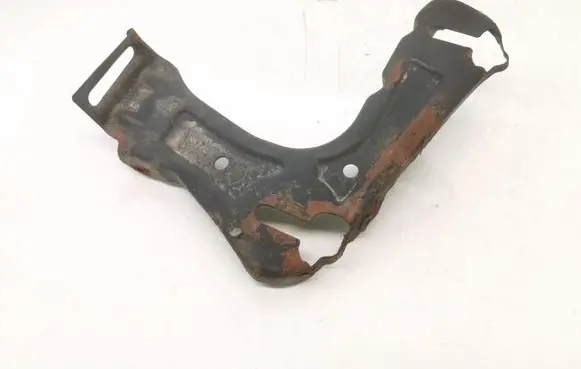 Skoda Octavia Mk2 (1Z) Headlight/headlamp mounting bracket 1Z0805072