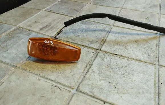 Hyundai Trajet Front fender indicator light 923033B1