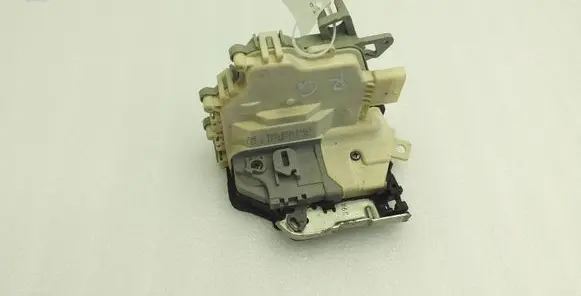 Porsche Panamera (970) Rear door lock 8K0839016C
