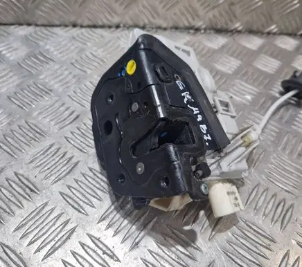 Audi A4 S4 B7 8E 8H Tailgate/trunk/boot lock/catch/latch 5T0628038