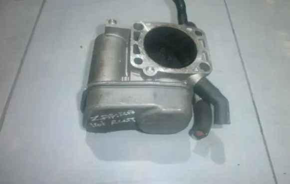 Opel Zafira A Throttle valve 25177983