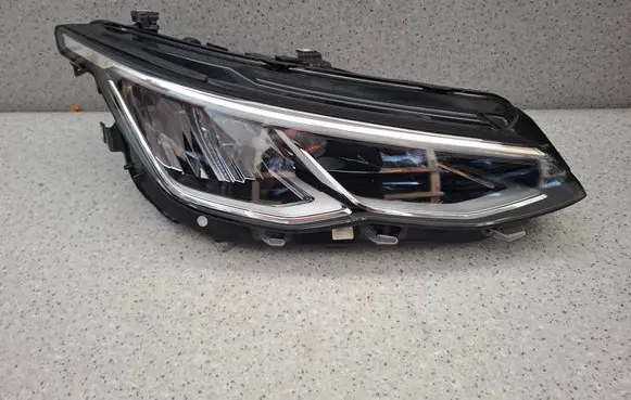 Volkswagen Golf VIII Headlight/headlamp 5H1941006C 9001VX4AA7 90150891