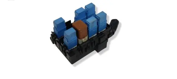 Nissan Pulsar Fuse module 243821KN0A