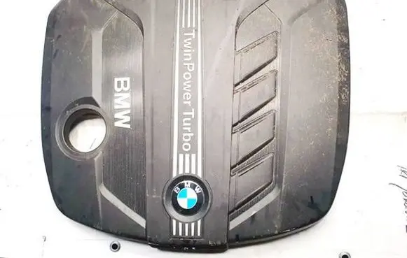 BMW 5 GT F07 Engine cover (trim) 13718510475