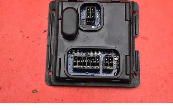 Volkswagen PASSAT B6 Voltage converter/converter module 7L6941329A