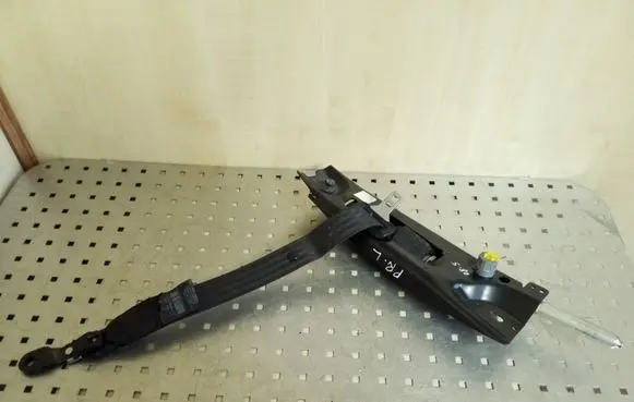 Volvo S80 Front seatbelt 39860302
