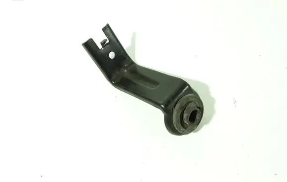 Radiator mount bracket