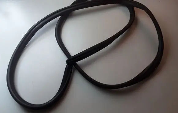 Toyota Auris E180 Front door rubber seal 6786102250
