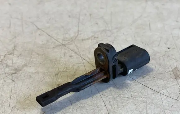 Audi Q2 - ABS rear brake sensor 10071140134
