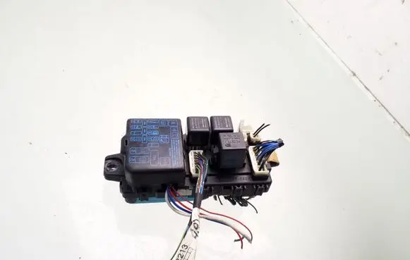 Mitsubishi Colt Fuse module MR228760 2323006072 MR252921
