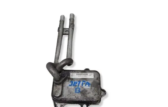 Volkswagen Jetta V Engine oil radiator 03C117021E