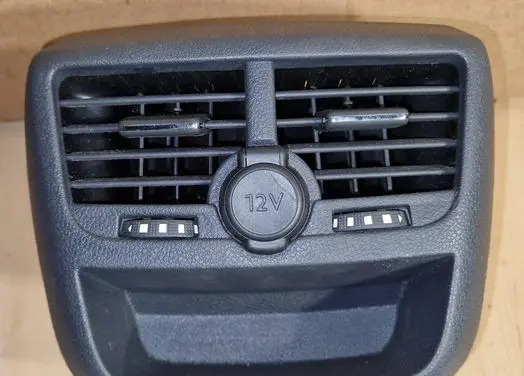 Peugeot 508 Rear air vent grill 9688876277 9686457777