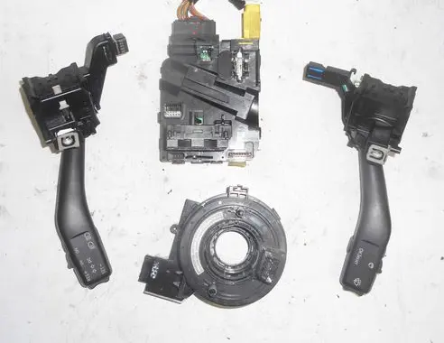 Volkswagen Jetta V Wiper turn signal indicator stalk/switch 1K0959653 1K095349AF 1K0953519C