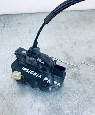 Opel Insignia A Front door lock