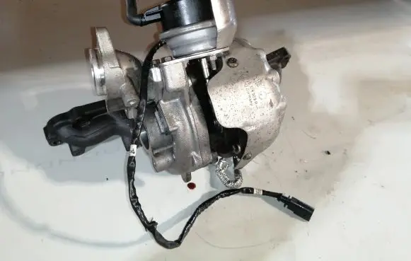 Audi A6 S6 C7 4G Turbo 04L253056H