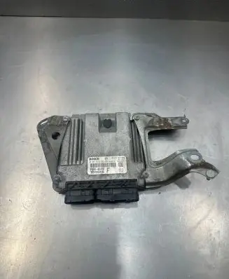 Toyota Yaris Engine control unit/module 896610D490 1039S32407 13250016