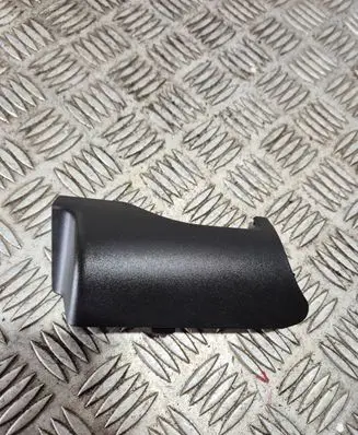 Volvo XC60 Seat belt trim 39831666 39831667
