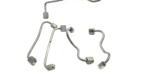 KIA Sportage Fuel injector supply line/pipe 