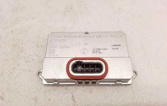 Mercedes-Benz E W211 Headlight ballast module Xenon 5DV00829000
