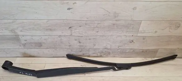 Audi A4 S4 B7 8E 8H Front wiper blade arm 