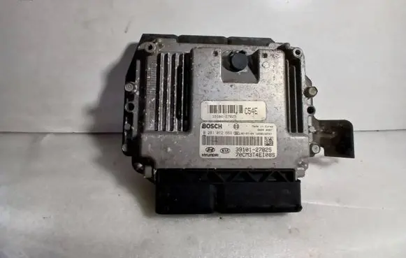 Hyundai Santa Fe Engine control unit/module 3910627825 0281012669 3910127825