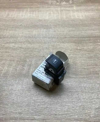 Volkswagen Touareg I Electric window control switch 7L6959855C