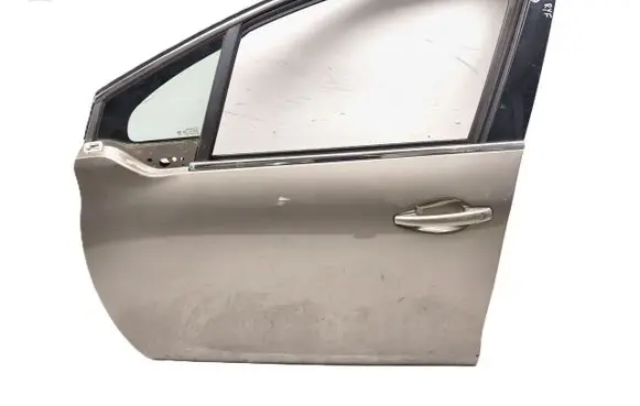 Peugeot 208 I Front door