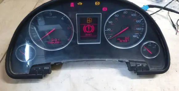 Audi A4 S4 B6 8E 8H Speedometer (instrument cluster) 8E0920950F 1036902078 1036901830
