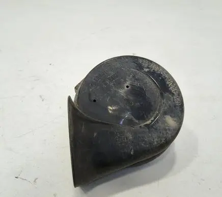 Volkswagen PASSAT B6 Horn signal