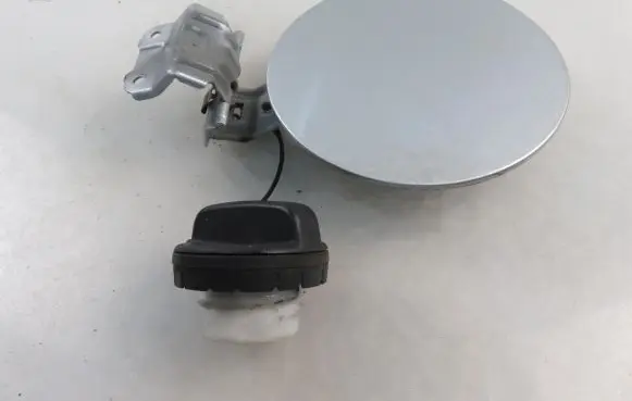 Toyota Urban Cruiser (XP110) Fuel tank cap