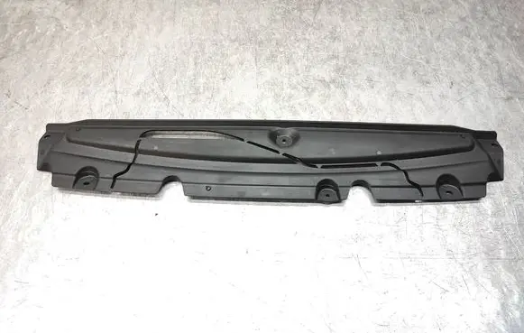 BMW X7 G07 Rear bumper underbody cover/under tray 8093938 10834110
