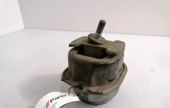 BMW X5 E70 Engine mount bracket 6795416