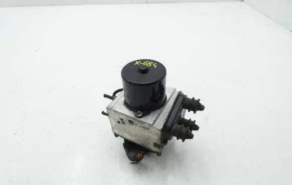 Volkswagen PASSAT B7 ABS Pump 3C0614109D 16431602 1643150