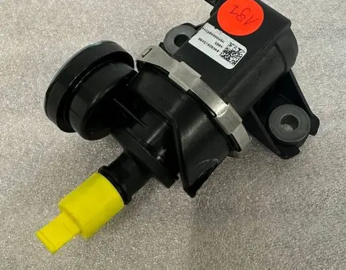 Audi A6 S6 C8 4K Fuel pressure regulator 4K8201549B