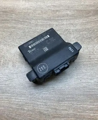 Volkswagen PASSAT B6 Gateway control module 1K0907530F 1K0907951