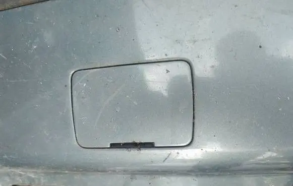 Volvo V70 Front tow hook cap/cover 