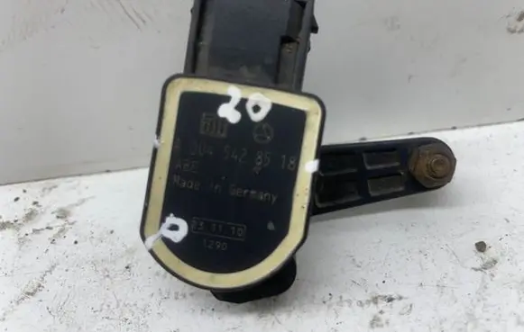Mercedes-Benz E C207 W207 Headlight/headlamp level sensor A0045428518