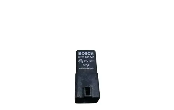 Volvo V50 Glow plug pre-heat relay 0281003047