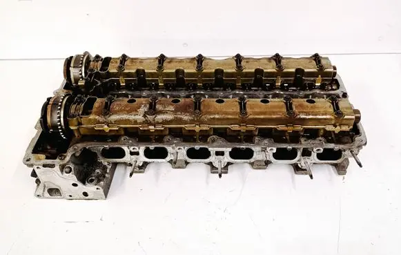 BMW 7 F01 F02 F03 F04 Engine head 758824701 7560180