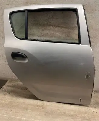 Dacia Sandero II Rear door 