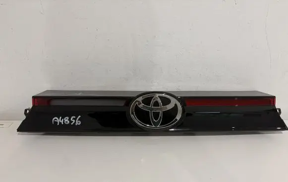 Toyota Yaris Cross Tailgate/trunk/boot exterior handle 76801-0D760