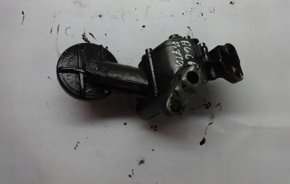 Audi A6 S6 C6 4F Oil pump 059115105AD