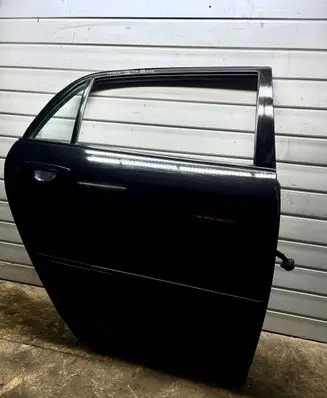 Toyota Corolla E120 E130 Rear door
