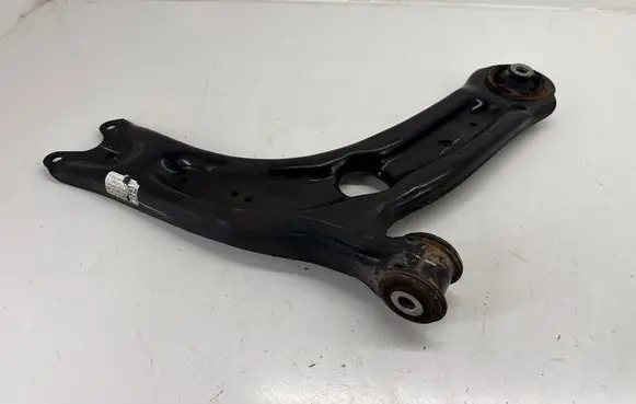Volkswagen Tiguan Allspace Front lower control arm/wishbone 3Q0407154