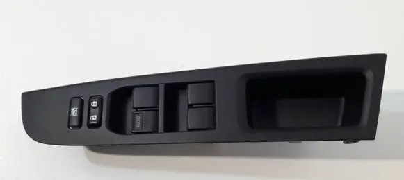 Toyota Yaris Electric window control switch 742320D690
